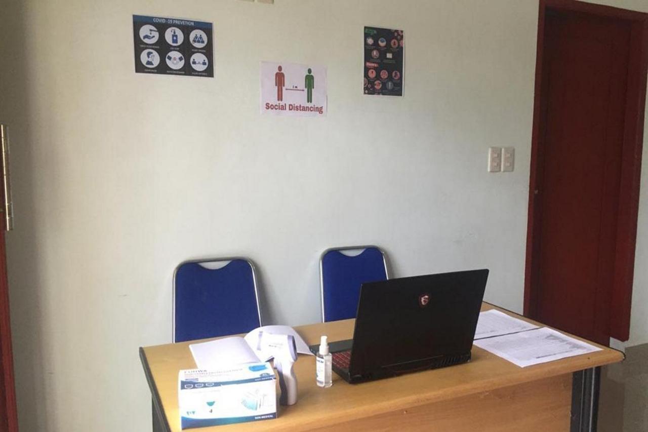 Hotel Anugrah Situngkir 3 Near Creative Hub Pangururan Samosir Redpartner Sinapuran Exterior photo